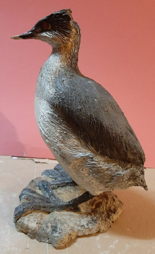 Svasso piccolo scultura in dimensioni naturali