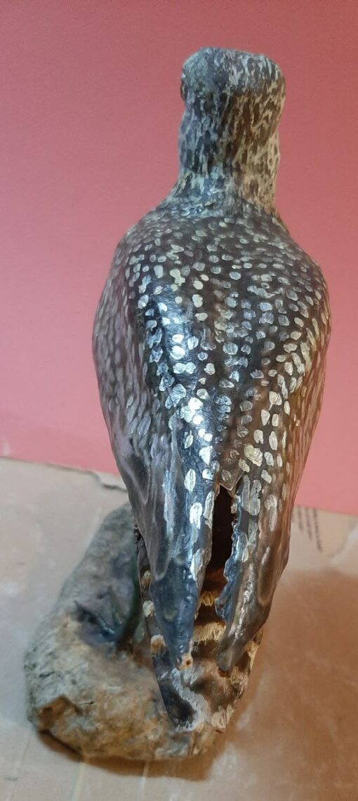 Pivieressa in scultura di argilla e dimensioni naturali da collezione - immagine 4