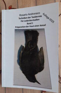 Hautpräparat einer Amsel in Deutsch, Ausgabe 2025
